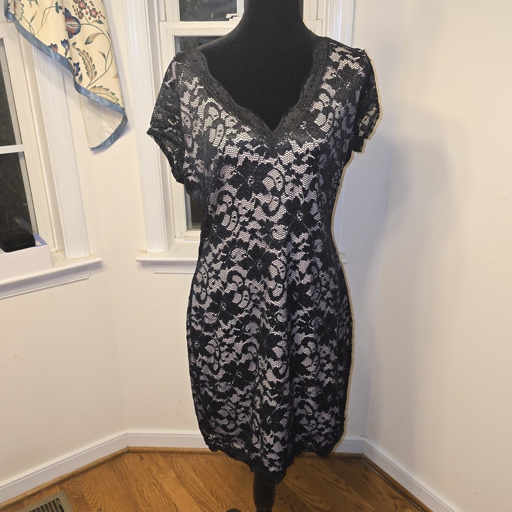 Liberty Love Lace Overlay V Neck Short‎ Sleeve Sheath Dress Black Pink Size L